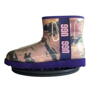 ***SOLD*** UGG Classic Clear Mini Marble Lined Winter Snow Boot Size 8